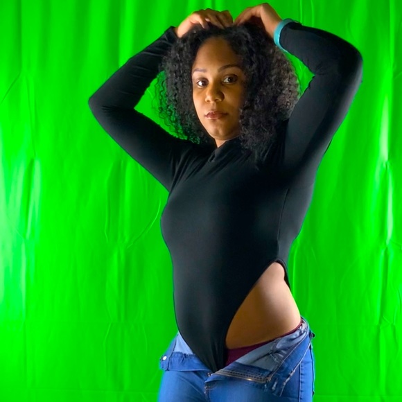 Sexy Long Sleeve Deep Open Side Bodysuit - Picture 3 of 6